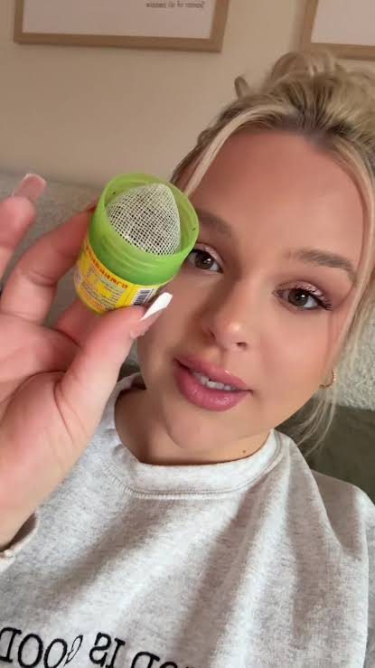Real customer using the Thai herbal inhaler